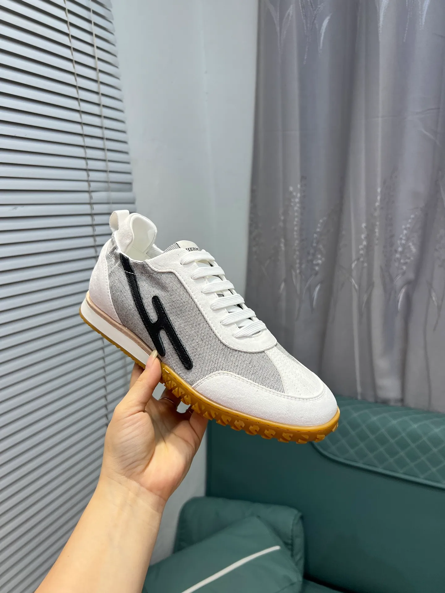 Men's shoes 💰700 [HERMES] Hermès - High-end quality original order 🔍🔍 - Upper: 🔝 cowhide suede splicing design - Inner lining: imported mixed sheepskin - Outsole: TPR foam · Rubber: two-color combined molding outsole - Super high quality control · Fine workmanship: highlighted (high-end, luxury, grade) -Size: 38-44 (45, 46, can be customized)